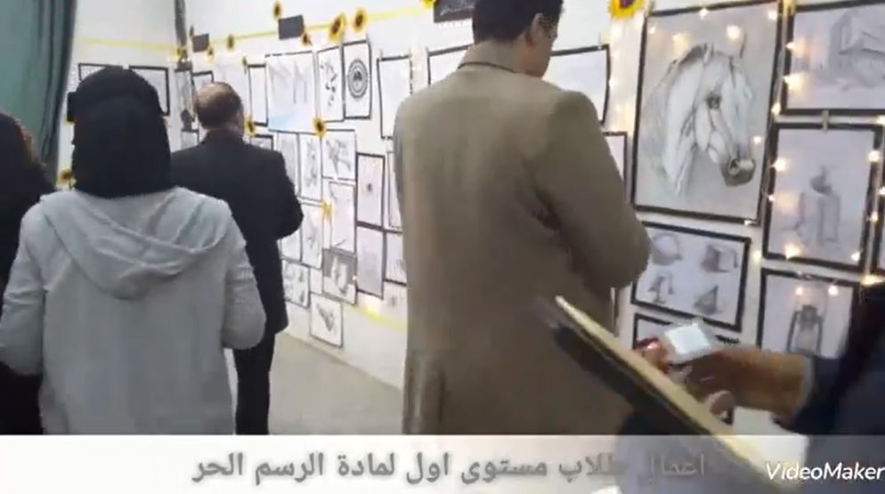 أعمال طلاب مستوى اول تخصص جرافكس وتصميم داخلي وهندسة معمارية  لمادة الرسم الحر